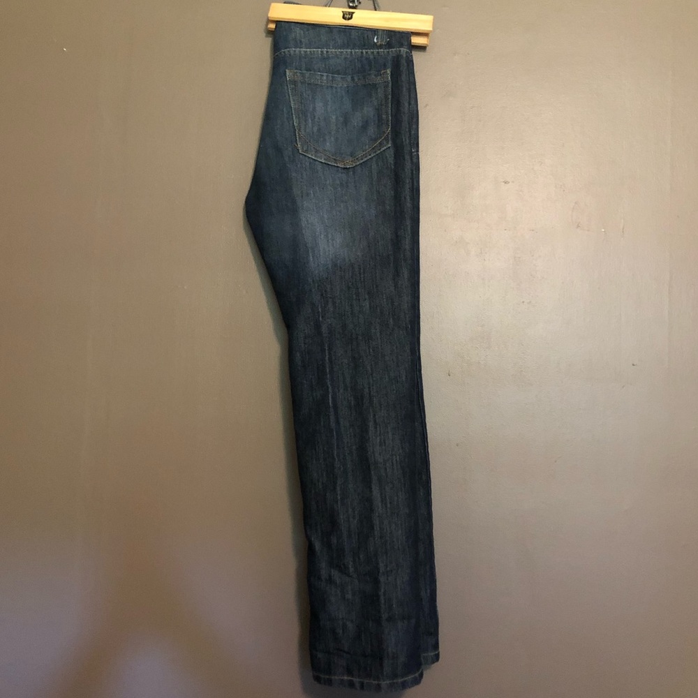 Jeans - Picture 2 of 4